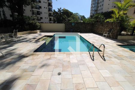 Apartamento para alugar com 96m², 2 quartos e 2 vagasÁrea comum - Piscina