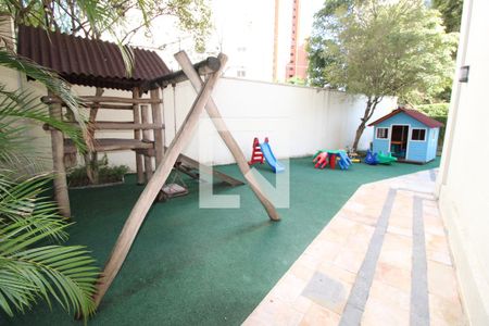Apartamento para alugar com 96m², 2 quartos e 2 vagasÁrea comum - Playground