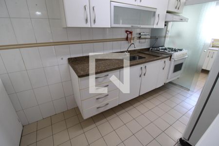 Apartamento para alugar com 96m², 2 quartos e 2 vagasCozinha