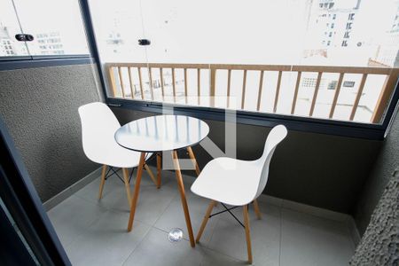 Varanda de kitnet/studio para alugar com 1 quarto, 22m² em Jardim Paulista, São Paulo