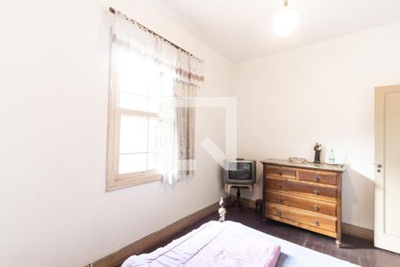 Casa à venda com 220m², 3 quartos e 2 vagas Casa à venda com 220m², 3 quartos e 2 vagasQuarto 2