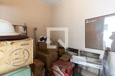 Casa à venda com 220m², 3 quartos e 2 vagas Casa à venda com 220m², 3 quartos e 2 vagasQuarto de serviço