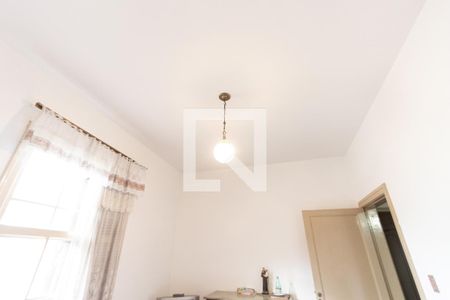 Casa à venda com 220m², 3 quartos e 2 vagas Casa à venda com 220m², 3 quartos e 2 vagasQuarto 2