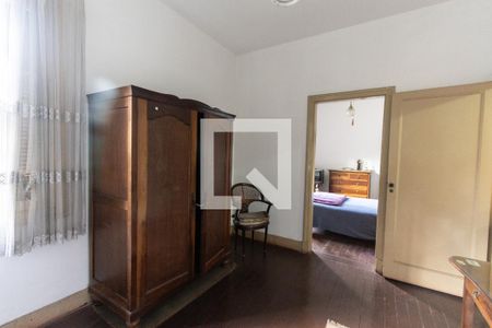 Casa à venda com 220m², 3 quartos e 2 vagas Casa à venda com 220m², 3 quartos e 2 vagasQuarto 3