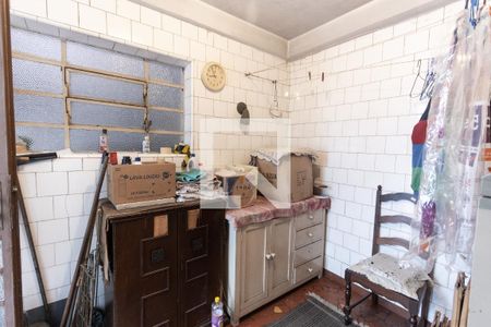 Casa à venda com 220m², 3 quartos e 2 vagas Casa à venda com 220m², 3 quartos e 2 vagasÁrea de serviço