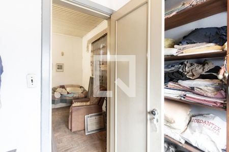 Casa à venda com 220m², 3 quartos e 2 vagas Casa à venda com 220m², 3 quartos e 2 vagasQuarto 1