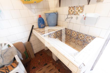 Casa à venda com 220m², 3 quartos e 2 vagas Casa à venda com 220m², 3 quartos e 2 vagasÁrea de serviço