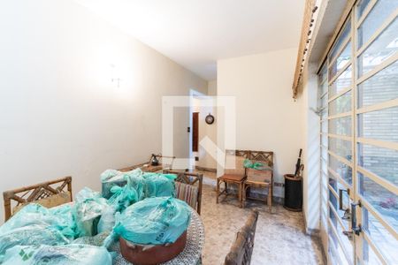 Casa à venda com 220m², 3 quartos e 2 vagas Casa à venda com 220m², 3 quartos e 2 vagasSala de jantar