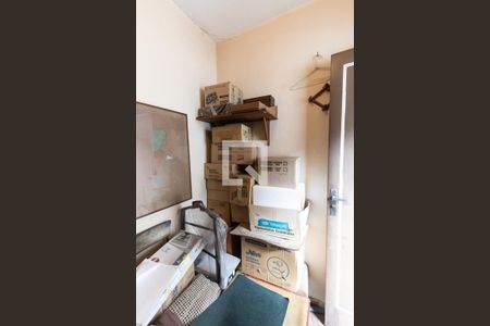 Casa à venda com 220m², 3 quartos e 2 vagas Casa à venda com 220m², 3 quartos e 2 vagasQuarto de serviço