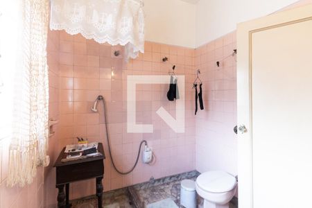 Casa à venda com 220m², 3 quartos e 2 vagas Casa à venda com 220m², 3 quartos e 2 vagasQuarto 1 - Banheiro