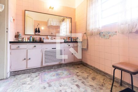 Casa à venda com 220m², 3 quartos e 2 vagas Casa à venda com 220m², 3 quartos e 2 vagasQuarto 1 - Banheiro