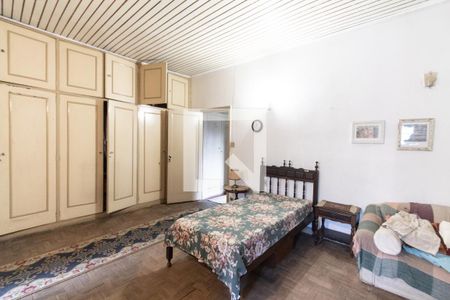 Casa à venda com 220m², 3 quartos e 2 vagas Casa à venda com 220m², 3 quartos e 2 vagasQuarto 1