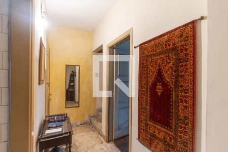 Casa à venda com 220m², 3 quartos e 2 vagas Casa à venda com 220m², 3 quartos e 2 vagasCorredor