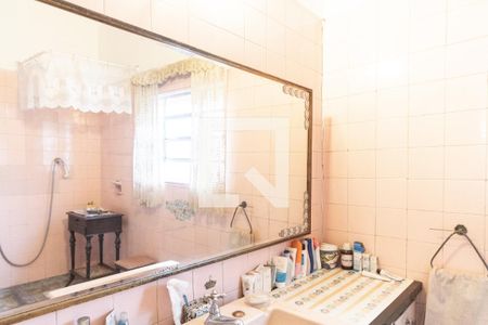 Casa à venda com 220m², 3 quartos e 2 vagas Casa à venda com 220m², 3 quartos e 2 vagasQuarto 1 - Banheiro