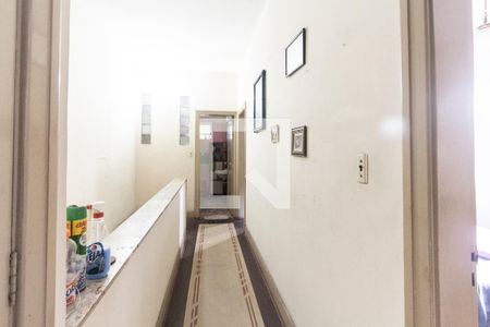 Casa à venda com 220m², 3 quartos e 2 vagas Casa à venda com 220m², 3 quartos e 2 vagasCorredor