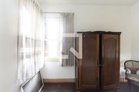 Casa à venda com 220m², 3 quartos e 2 vagas Casa à venda com 220m², 3 quartos e 2 vagasQuarto 3