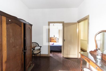 Casa à venda com 220m², 3 quartos e 2 vagas Casa à venda com 220m², 3 quartos e 2 vagasQuarto 3