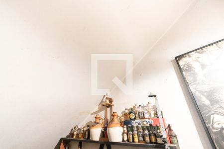 Casa à venda com 220m², 3 quartos e 2 vagas Casa à venda com 220m², 3 quartos e 2 vagasAdega