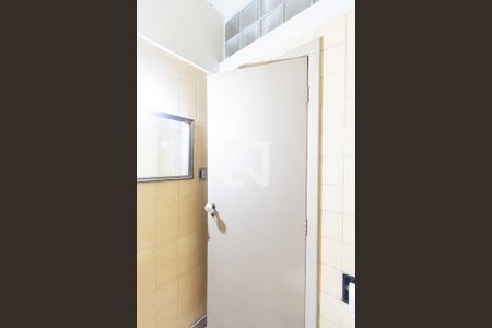 Casa à venda com 220m², 3 quartos e 2 vagas Casa à venda com 220m², 3 quartos e 2 vagasBanheiro 1