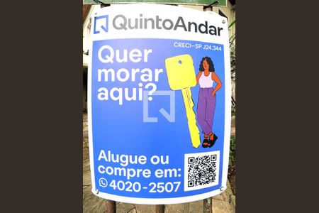 Casa à venda com 220m², 3 quartos e 2 vagas Casa à venda com 220m², 3 quartos e 2 vagasPlaca