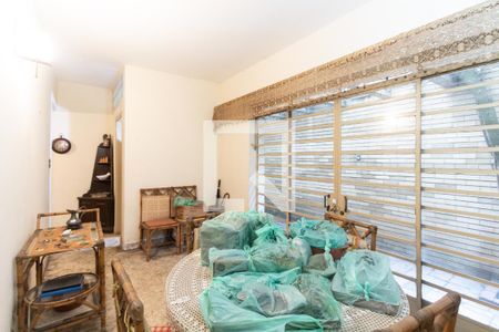 Casa à venda com 220m², 3 quartos e 2 vagas Casa à venda com 220m², 3 quartos e 2 vagasSala de jantar