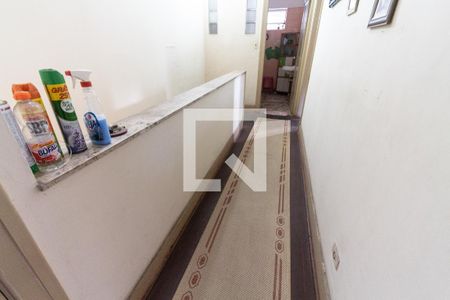 Casa à venda com 220m², 3 quartos e 2 vagas Casa à venda com 220m², 3 quartos e 2 vagasCorredor