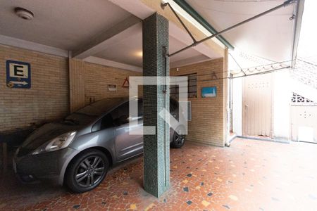 Casa à venda com 220m², 3 quartos e 2 vagas Casa à venda com 220m², 3 quartos e 2 vagasÁrea externa