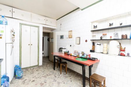 Casa à venda com 220m², 3 quartos e 2 vagas Casa à venda com 220m², 3 quartos e 2 vagasCozinha