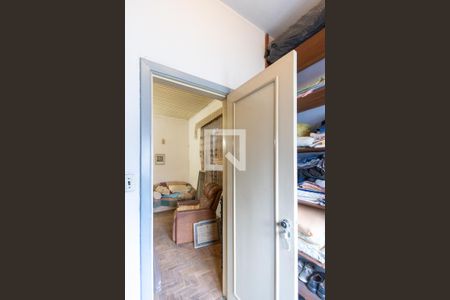 Casa à venda com 220m², 3 quartos e 2 vagas Casa à venda com 220m², 3 quartos e 2 vagasQuarto 1