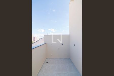 Apartamento à venda com 115m², 2 quartos e 2 vagas Apartamento à venda com 115m², 2 quartos e 2 vagasÁrea de Serviço
