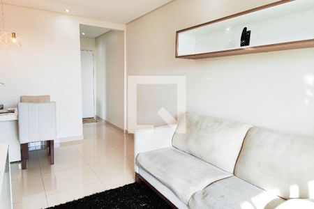 Sala de apartamento à venda com 3 quartos, 75m² em Vila Floresta, Santo André