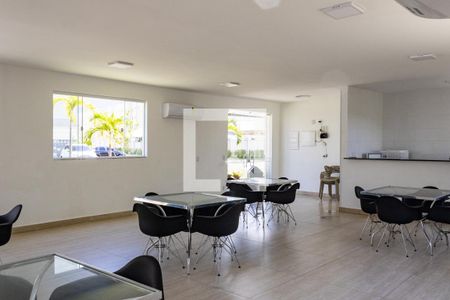 Apartamento para alugar com 51m², 2 quartos e 1 vaga Apartamento para alugar com 51m², 2 quartos e 1 vagaÁrea comum - Salão de festas