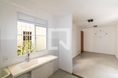 Apartamento para alugar com 51m², 2 quartos e 1 vaga Apartamento para alugar com 51m², 2 quartos e 1 vagaCozinha e Área de Serviço