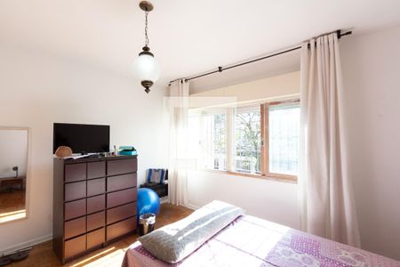 Casa à venda com 287m², 3 quartos e 4 vagas Casa à venda com 287m², 3 quartos e 4 vagasQuarto 1