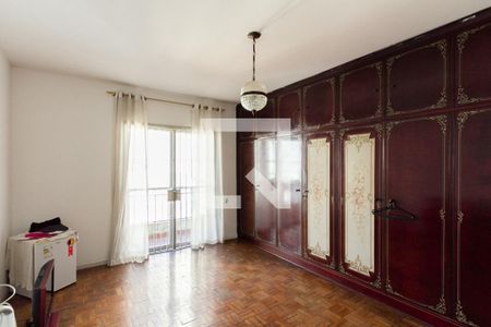 Casa à venda com 287m², 3 quartos e 4 vagas Casa à venda com 287m², 3 quartos e 4 vagasSuíte