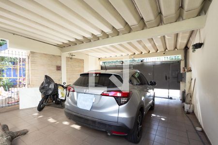 Casa à venda com 287m², 3 quartos e 4 vagas Casa à venda com 287m², 3 quartos e 4 vagasGaragem