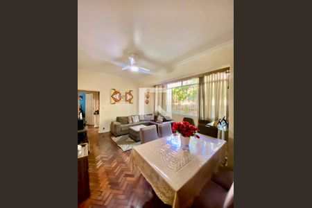 Apartamento à venda com 84m², 3 quartos e 1 vaga Apartamento à venda com 84m², 3 quartos e 1 vagaSala