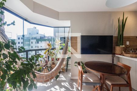 Sala  de apartamento para alugar com 1 quarto, 48m² em Centro, Florianópolis