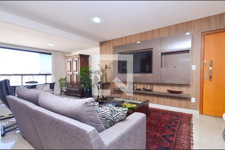 Sala de estar de apartamento à venda com 4 quartos, 150m² em Cruzeiro, Belo Horizonte