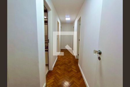 Corredor  de apartamento para alugar com 3 quartos, 147m² em Copacabana, Rio de Janeiro