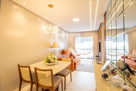 Sala de apartamento à venda com 2 quartos, 62m² em Vila Yolanda, Osasco