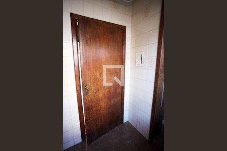 Casa à venda com 80m², 2 quartos e 1 vagaÁrea de Serviço