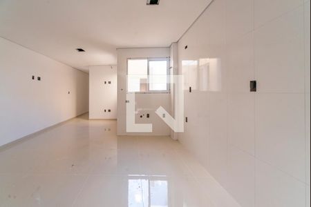 Apartamento à venda com 115m², 2 quartos e 2 vagasCozinha 