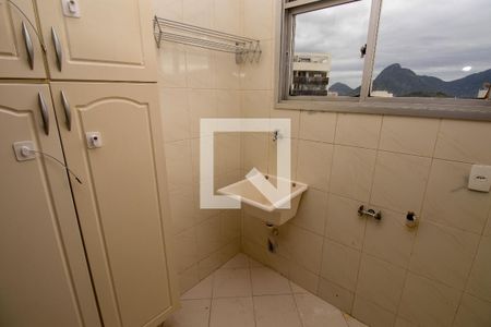 Apartamento para alugar com 70m², 2 quartos e 1 vagaÁrea de Serviço
