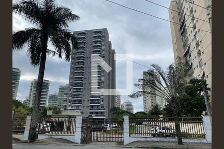 Apartamento para alugar com 70m², 2 quartos e 1 vagaFachada