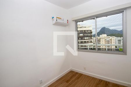 Quarto 1 de apartamento para alugar com 2 quartos, 70m² em Jacarepaguá, Rio de Janeiro