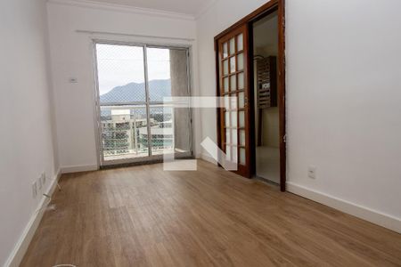 Sala de apartamento para alugar com 2 quartos, 70m² em Jacarepaguá, Rio de Janeiro