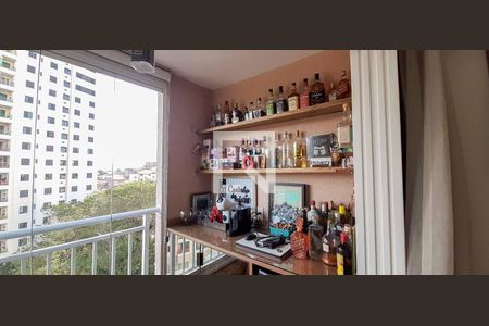 Apartamento para alugar com 48m², 2 quartos e 1 vaga Apartamento para alugar com 48m², 2 quartos e 1 vagaSacada