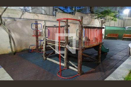 Apartamento para alugar com 48m², 2 quartos e 1 vaga Apartamento para alugar com 48m², 2 quartos e 1 vagaÁrea comum - Playground