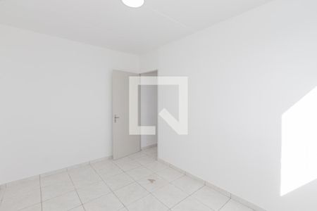 Quarto 2 de apartamento para alugar com 2 quartos, 55m² em Jardim São Luís, São Paulo